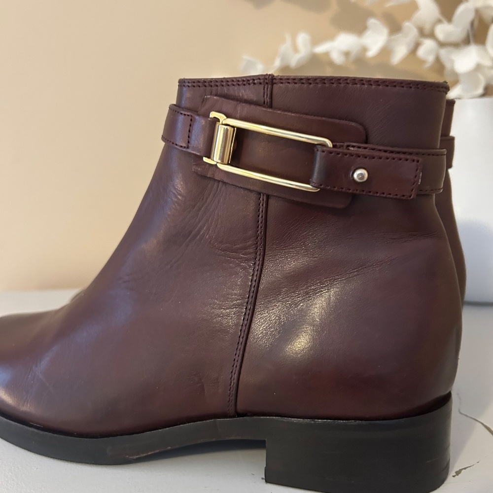Like New La Canadienne Brown Leather Ankle Boot with Buckle Strap Size 36 - Picture 7 of 16